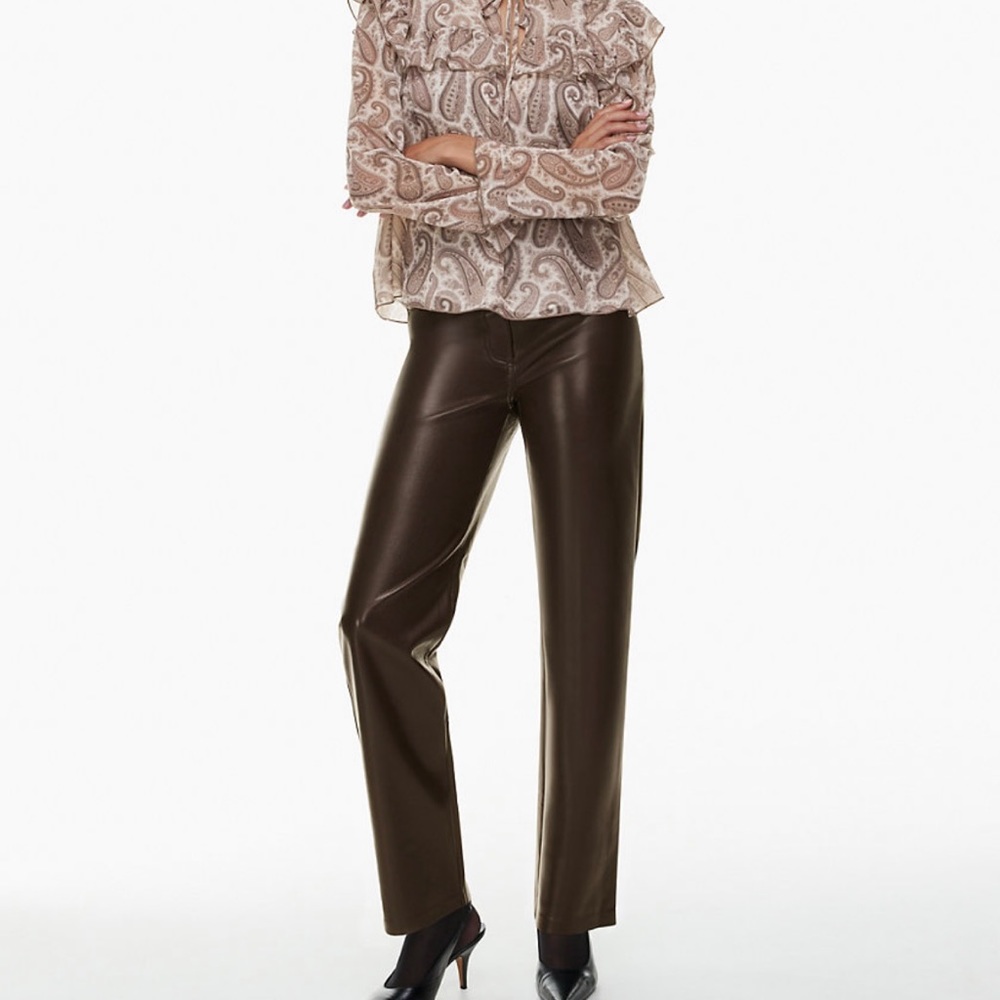 Aritzia the Melina Pant in Rich Mocha Brown 2R